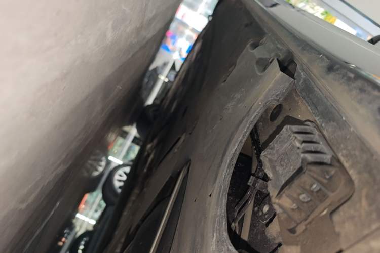 Used BMW 5 Series 2021 525Li Luxury Package Left Side Sill