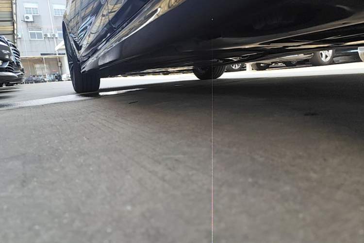 Used BMW 5 Series 2021 530Li Leading Model M Sport Package Left Side Sill