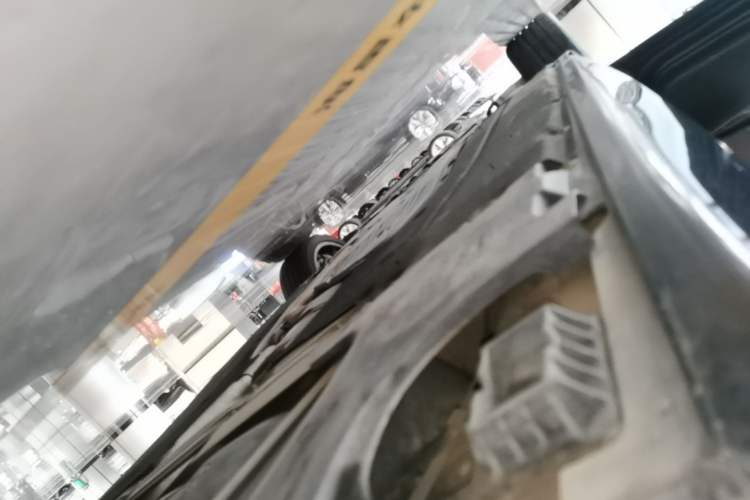 Used BMW 5 Series 2021 Facelifted 530Li Leading Edition M Sport Package Left Side Sill