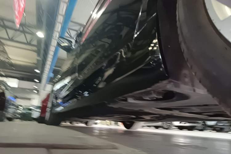 Used BMW 5 Series 2021 525Li Luxury Package Left Side Sill