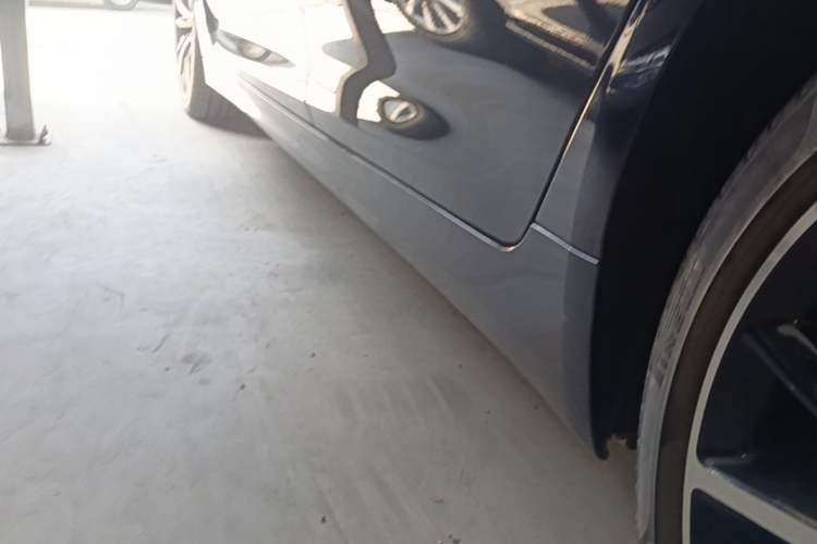 Used BMW 5 Series 2021 530Li Luxury Edition Premium Package Left Side Sill