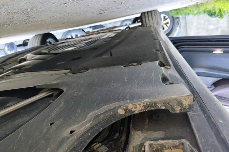 Used BMW 5 Series 2021 530Li Leading Luxury Package Left Side Sill