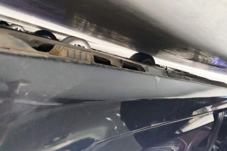 Used BMW 5 Series 2021 Updated Version 525Li Luxury Package Left Side Sill