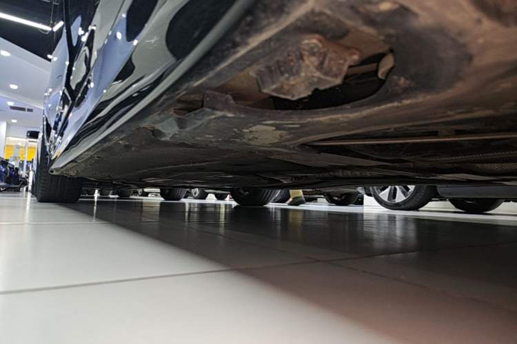 Used BMW 5 Series 2021 525Li Luxury Package Left Side Sill