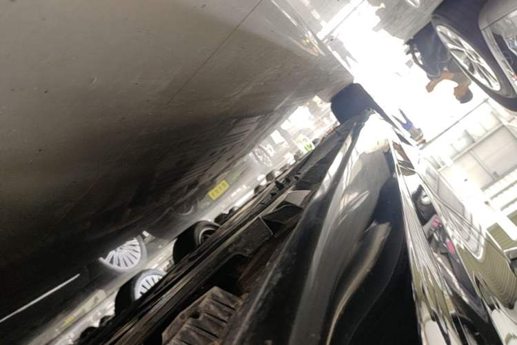 Used BMW 5 Series 2021 525Li M Sport Package Left Side Sill