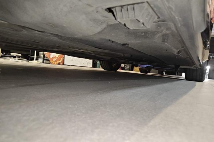Used BMW 5 Series 2021 530Li Leading Model M Sport Package Left Side Sill