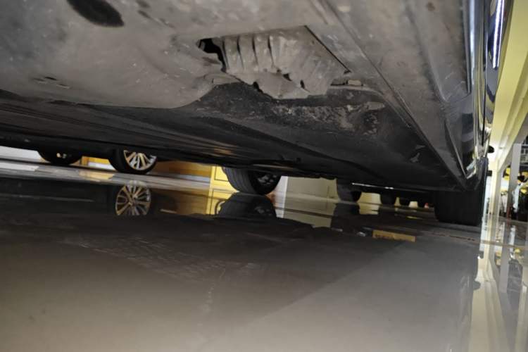 Used BMW 5 Series 2021 530Li Luxury Edition Premium Package Left Side Sill