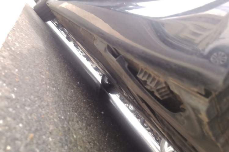 Used BMW 5 Series 2021 530Li Leading Model M Sport Package Left Side Sill