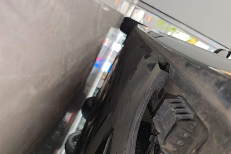 Used BMW 5 Series 2021 525Li Luxury Package Left Side Sill