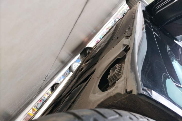 Used BMW 5 Series 2021 525Li Luxury Package Left Side Sill