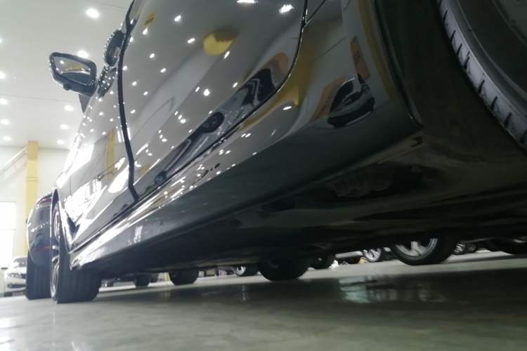 Used BMW 5 Series 2021 Facelifted 525Li M Sport Package Left Side Sill