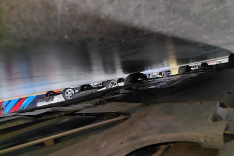Used BMW 5 Series 2021 525Li M Sport Package Left Side Sill