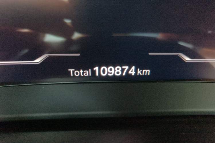 Used BMW 5 Series 2021 525Li M Sport Package Odometer Close Up