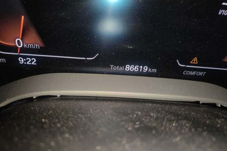 Used BMW 5 Series 2021 530Li Leading Model M Sport Package Odometer Close Up