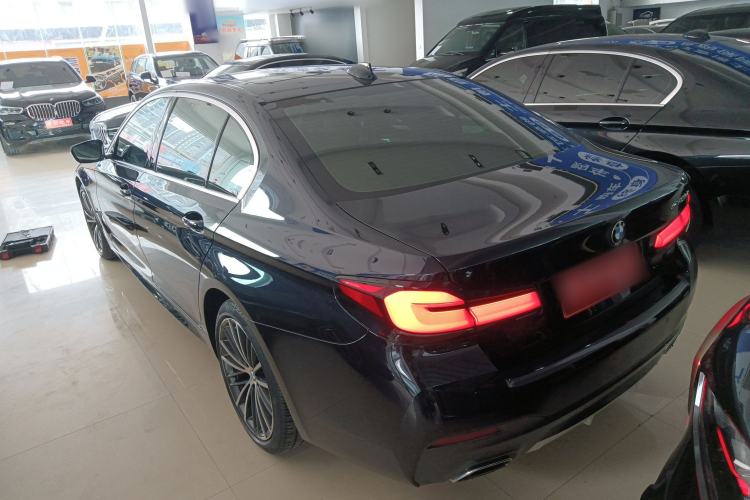 Used BMW 5 Series 2021 530Li Leading Model M Sport Package Rear Left 45 Deg