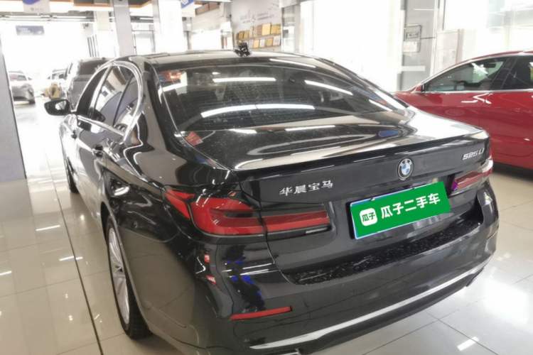 Used BMW 5 Series 2021 525Li Luxury Package Rear Left 45 Deg