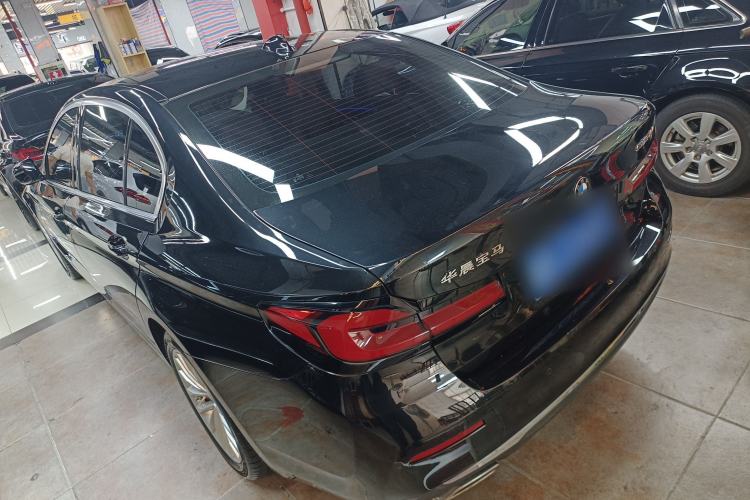 Used BMW 5 Series 2021 525Li Luxury Package Rear Left 45 Deg