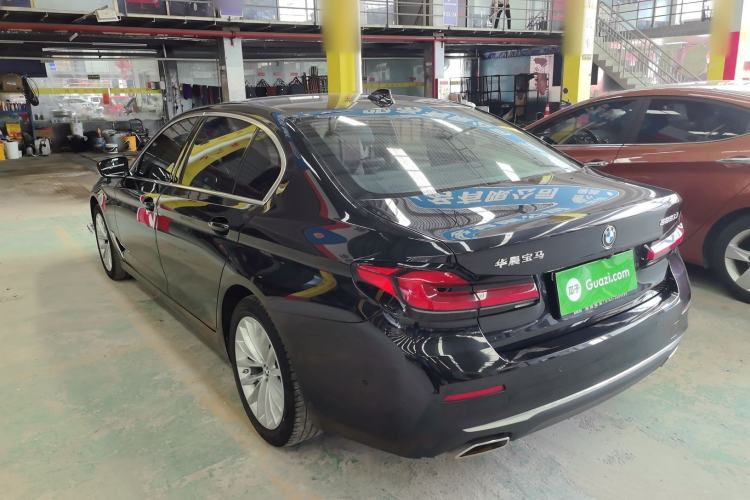 Used BMW 5 Series 2021 525Li Luxury Package Rear Left 45 Deg