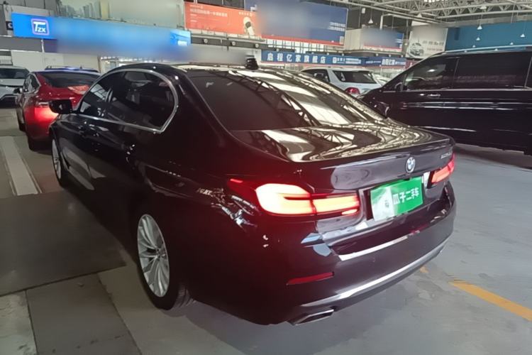 Used BMW 5 Series 2021 525Li Luxury Package Rear Left 45 Deg