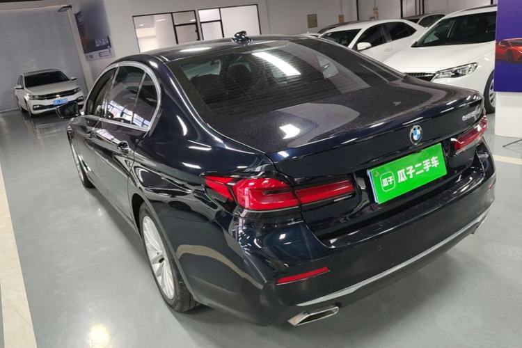 Used BMW 5 Series 2021 525Li Luxury Package Rear Left 45 Deg