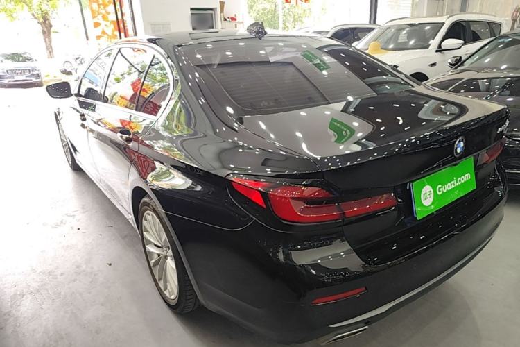 Used BMW 5 Series 2021 525Li Luxury Package Rear Left 45 Deg