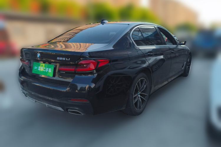 Used BMW 5 Series 2021 525Li M Sport Package Rear Right 45 Deg