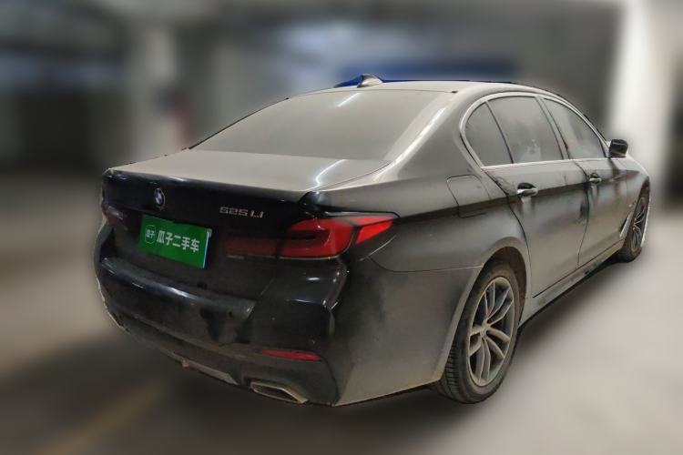 Used BMW 5 Series 2021 525Li M Sport Package Rear Right 45 Deg