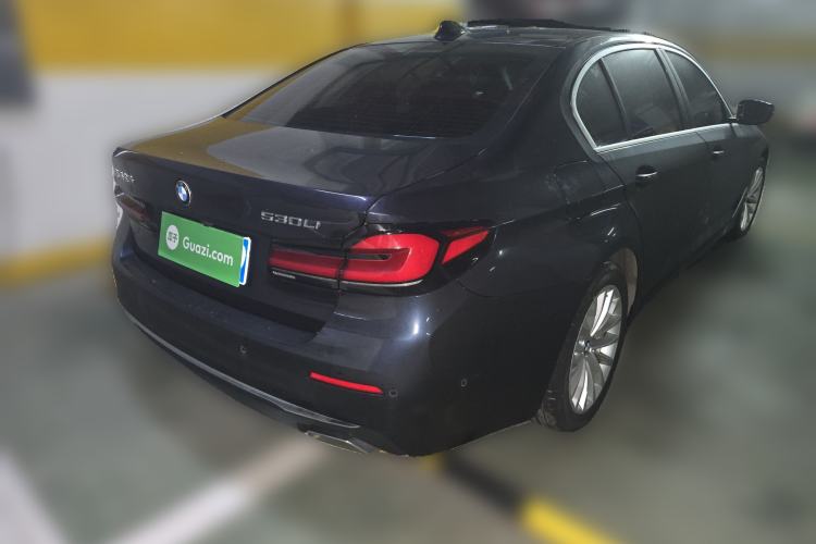 Used BMW 5 Series 2021 525Li Luxury Package Rear Right 45 Deg