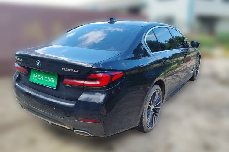 Used BMW 5 Series 2021 Facelifted 530Li Leading Edition M Sport Package Rear Right 45 Deg