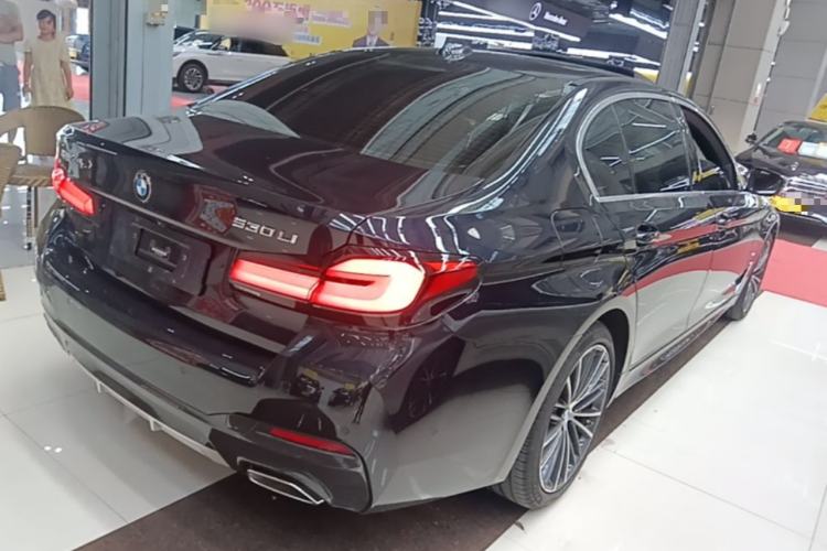 Used BMW 5 Series 2021 Facelifted 530Li Leading Edition M Sport Package Rear Right 45 Deg