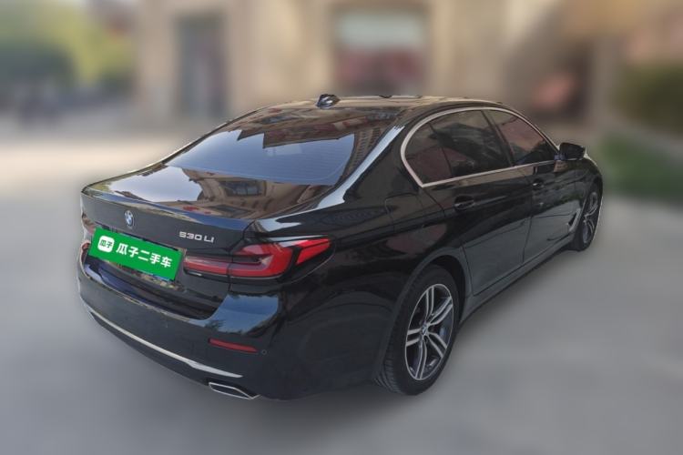 Used BMW 5 Series 2021 530Li Leading Luxury Package Rear Right 45 Deg
