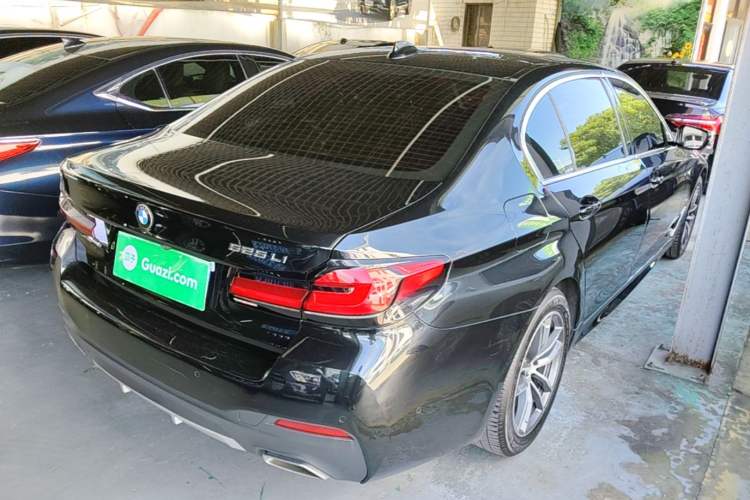Used BMW 5 Series 2021 525Li M Sport Package Rear Right 45 Deg