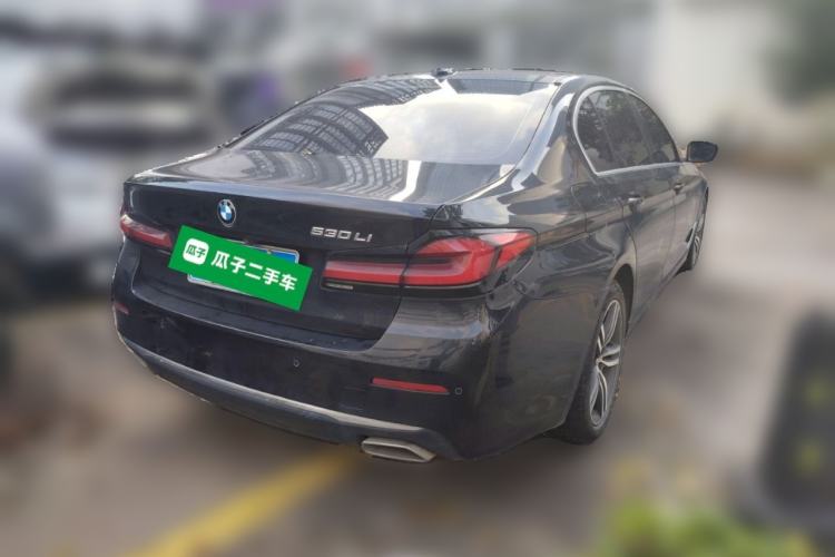 Used BMW 5 Series 2021 530Li Leading Luxury Package Rear Right 45 Deg