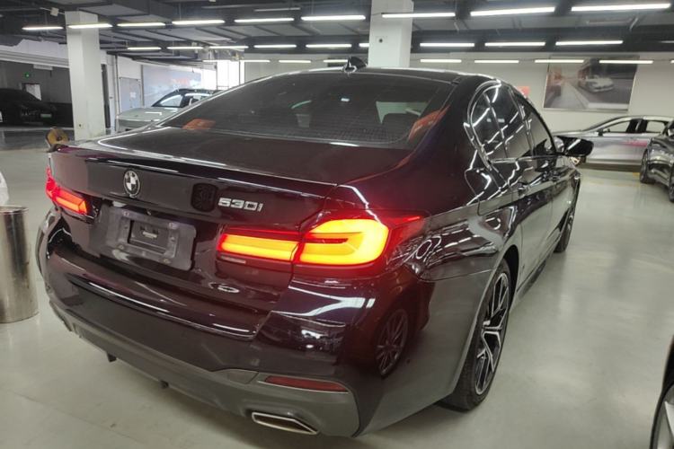 Used BMW 5 Series 2021 530i M Sport Package Rear Right 45 Deg