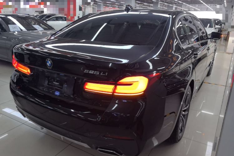 Used BMW 5 Series 2021 525Li M Sport Package Rear Right 45 Deg