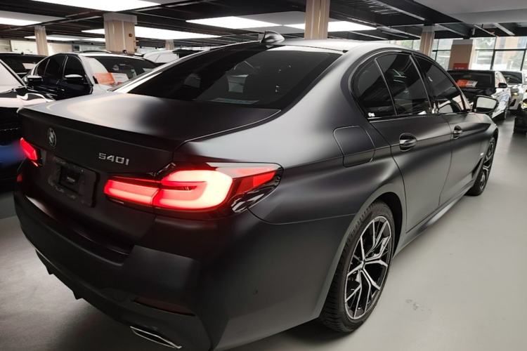 Used BMW 5 Series 2021 540i Sport Line M Sport Package Rear Right 45 Deg