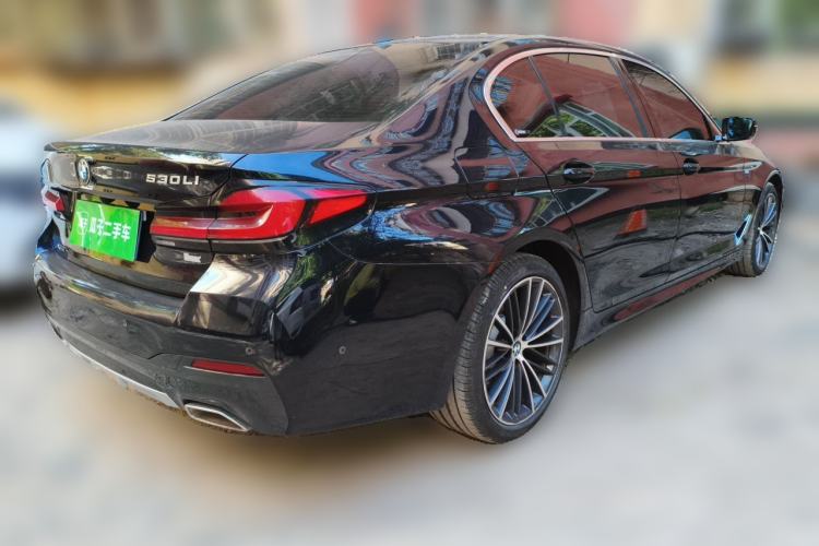 Used BMW 5 Series 2021 530Li xDrive Luxury Package Rear Right 45 Deg