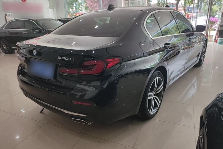 Used BMW 5 Series 2021 Restyled 530Li Leading Edition Luxury Package Rear Right 45 Deg
