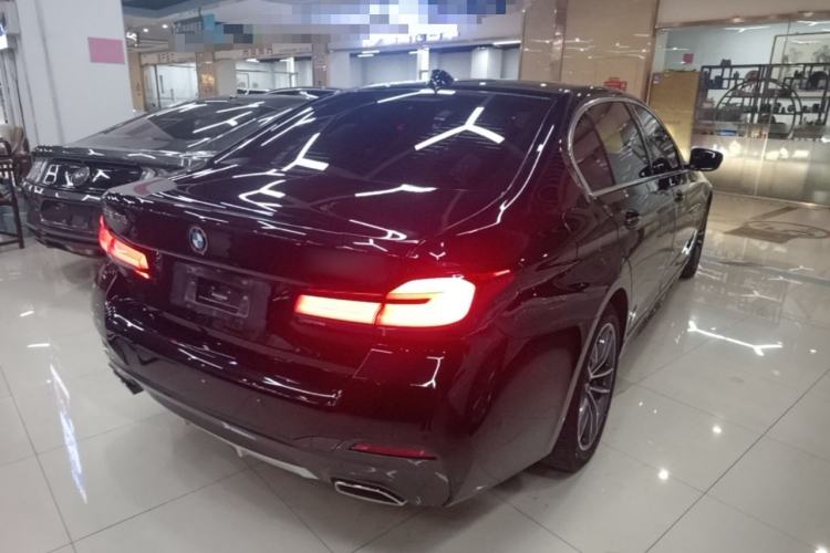 Used BMW 5 Series 2021 525Li M Sport Package Rear Right 45 Deg