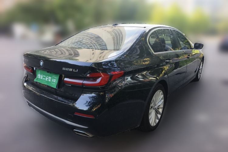 Used BMW 5 Series 2021 525Li Luxury Package Rear Right 45 Deg
