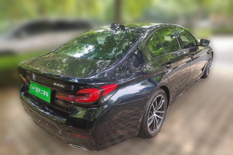 Used BMW 5 Series 2021 525i M Sport Package Rear Right 45 Deg