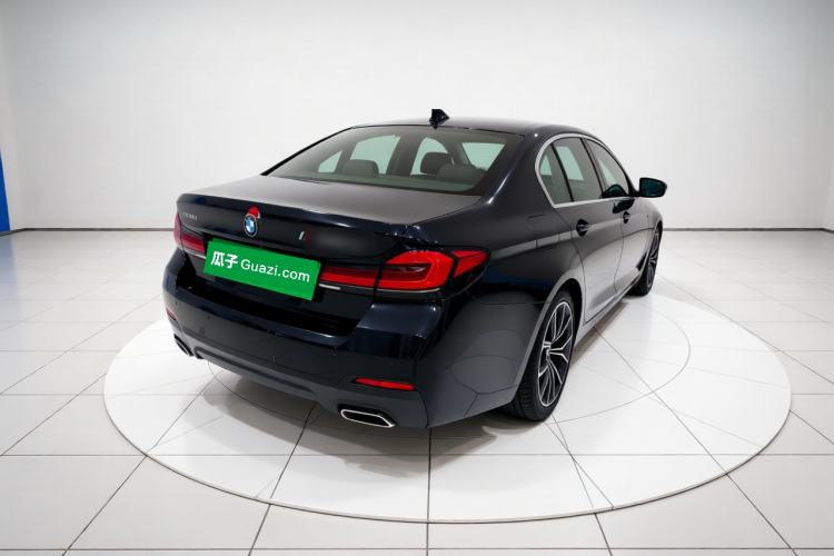 Used BMW 5 Series 2021 530Li Luxury Edition M Sport Package Rear Right 45 Deg