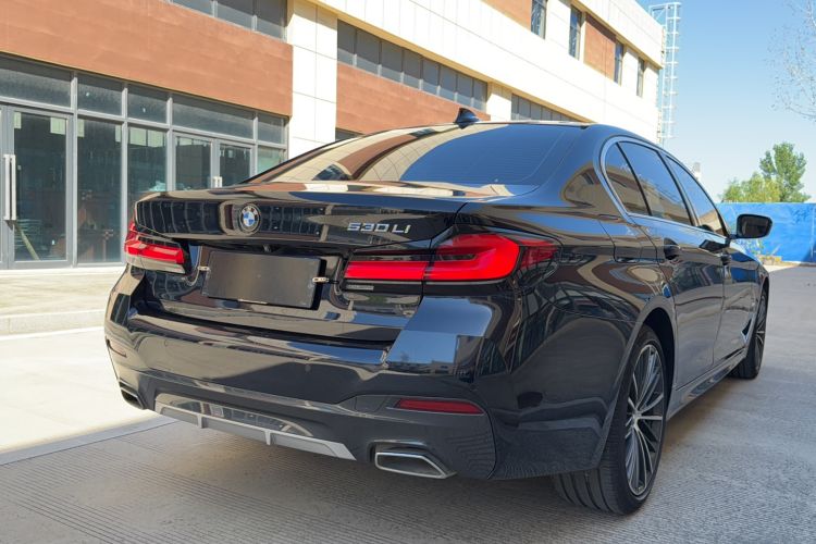 Used BMW 5 Series 2021 530Li Leading Model M Sport Package Rear Right 45 Deg