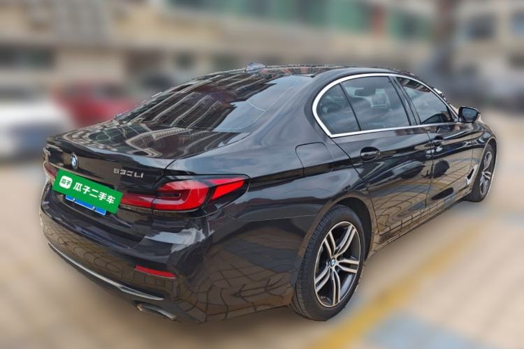 Used BMW 5 Series 2021 530Li Leading Luxury Package Rear Right 45 Deg