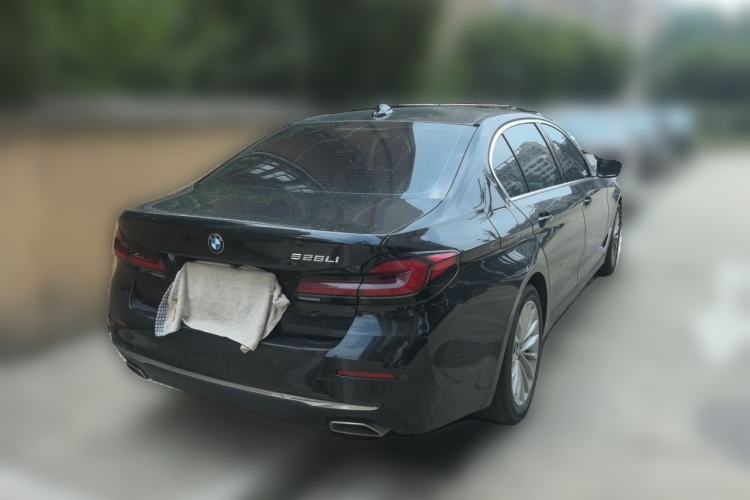 Used BMW 5 Series 2021 Updated Version 525Li Luxury Package Rear Right 45 Deg