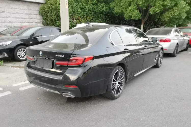 Used BMW 5 Series 2021 Facelifted 530Li Leading Edition M Sport Package Rear Right 45 Deg