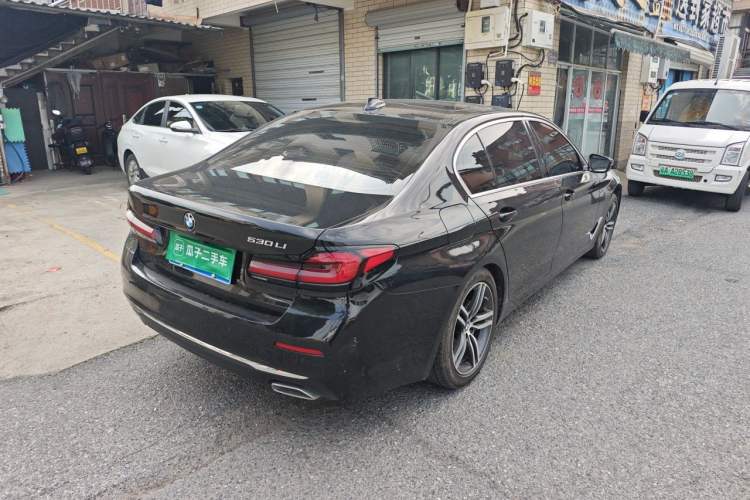 Used BMW 5 Series 2021 530Li Leading Luxury Package Rear Right 45 Deg