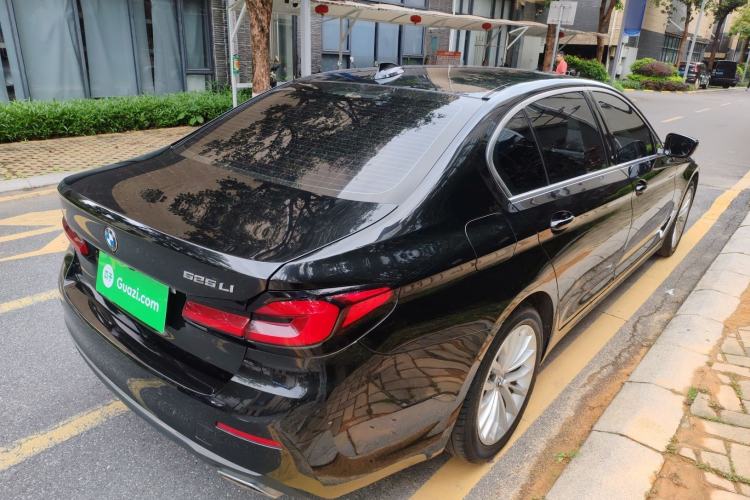 Used BMW 5 Series 2021 525Li Luxury Package Rear Right 45 Deg