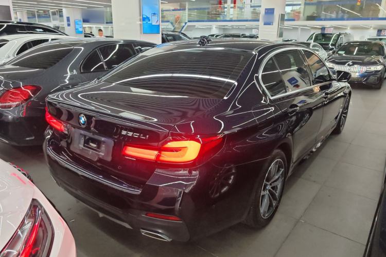 Used BMW 5 Series 2021 525Li M Sport Package Rear Right 45 Deg