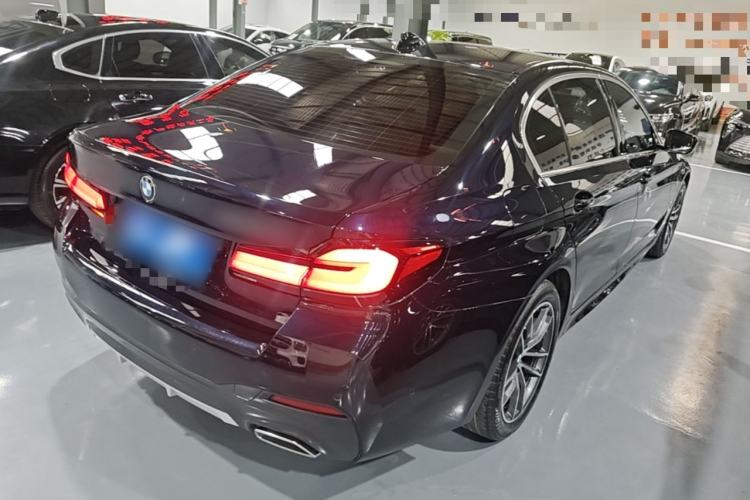 Used BMW 5 Series 2021 525Li M Sport Package Rear Right 45 Deg